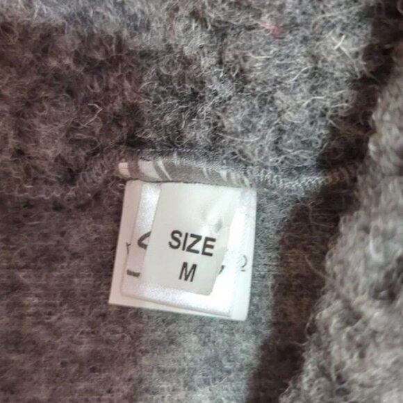 Sheep by the Sea Ireland Handmade Sherpa 100% Wool in Pile Grey Zip Up Vest M - Picture 7 of 9